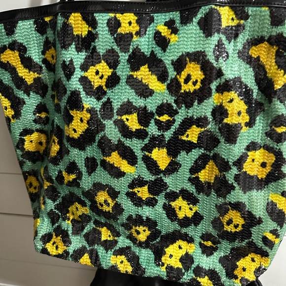 Betsey Johnson Green Animal Print Large Bag NEW With Duster - Picture 7 of 13